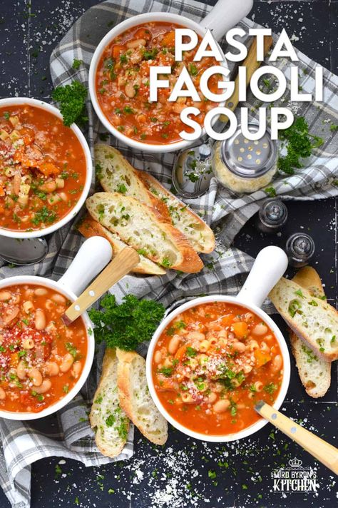 Vegetarian Beans, Warm Soup Recipes, Pasta Fagioli Soup, Cozy Soups, Fagioli Soup, Turkey Breakfast, Pasta Noodle Recipe, Pasta Fagioli, Soup Pasta