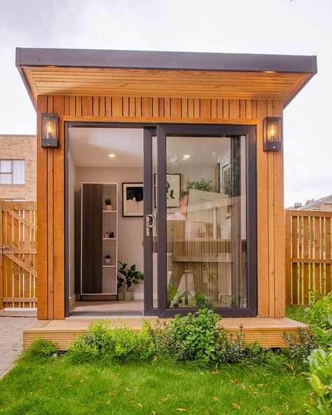 Small Garden Rooms | Uno | Outside In Garden Rooms Garden Room Ideas Outdoor, Small Garden Office Ideas, Small Garden Office Shed, Small Garden Office Pod, Small Garden Room Ideas, Art Studio Diy, Small Garden Rooms, Small Garden Room, Garden Office Ideas