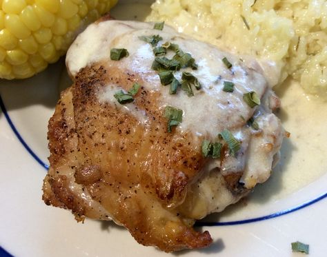 White Wine Pan Sauce, Christmas Turkey Recipes, White Wine Chicken, Good Housekeeping Magazine, Pan Sauce, Leftover Turkey Recipes, Chicken Entrees, White Wine Sauce, Wine Sauce