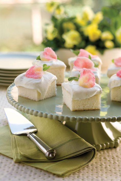 9 Deceptively Easy Cakes for When Your Mother-in-Law Asks You to Bring Easter Dessert 20 Cake, Strawberry Lemonade Cake, Lime Pound Cake, Banana Pudding Poke Cake, Coconut Pound Cakes, Spring Recipes Dessert, Chocolate Mayonnaise Cake, Lemon Cream Cheese Frosting, Sheet Cake Recipes