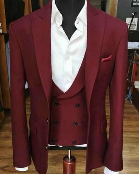 Suits Tuxedo, Tuxedo Prom, Looks Adidas, Prom Suits For Men, Wedding Coat, Slim Fit Blazer, Groom Tuxedo, Suit Men, Prom Suits