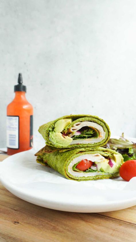 Viral Spinach Cottage Cheese Flatbread - Eat.Drink.Pure Cottage Flat Bread, Spinach Cottage Cheese, Ketone Recipes, Cottage Cheese Recipes Healthy, Tortilla Bread, Spinach Wraps, Cheese Flatbread, Bread Alternatives, Cheese Wrap