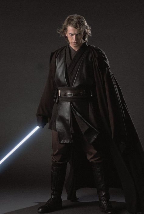 Anakin Skywalker Outfit, Anakin Skywalker Hayden Christensen, Anakin Skywalker Darth Vader, Anakin Vader, Anakin And Padme, Dark Vador, Star Wars Anakin, Star Wars Costumes, Star Wars 2