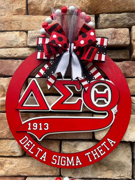 Delta Sigma Theta Gifts, Greek Paraphernalia, Sorority Paddles, Theta Sorority, Delta Sigma Theta Sorority, Delta Sigma Theta, Wood Rounds, Paddles, Fraternity