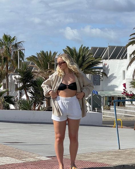 KAJA ISDAHL on Instagram: “💘” Kaja Isdahl, White Shorts, Womens Shorts, On Instagram, Clothes, Instagram