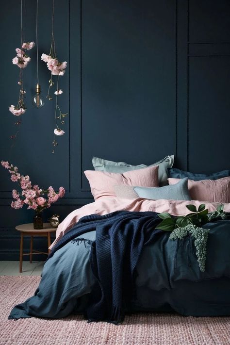 Moody Bedroom Decor, Dusty Pink Bedroom, Blue And Pink Bedroom, Dark And Moody Bedroom, Pink Bedroom Walls, Dark Blue Bedrooms, Green Bedding Set, Navy Blue Bedrooms, Pink Bedroom Ideas