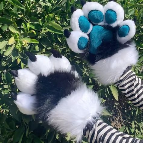 What's Up Hot Dog (@wuhdfursuits) | Instagram profile Fursuit Making, Fursuit Ideas, Fursuit Paws, Oc Template, Cat Drawing Tutorial, Dog Paws, Cat Drawing, Drawing Tutorial, Hot Dogs