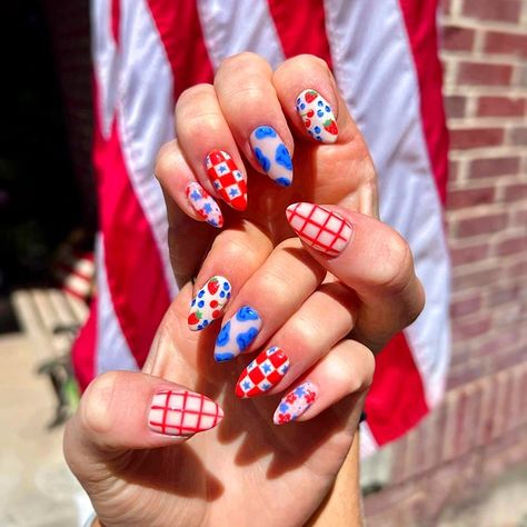 30+ Gorgeous 4th of July Nail Ideas to Recreate This Year - Veesly Blog 4th Of July Nail Ideas, Red White And Blue Nails, White And Blue Nails, Patriotic Nail, 4th Of July Nail, Fourth Of July Nails, Watermelon Nails, Wood Nails, Different Nail Designs