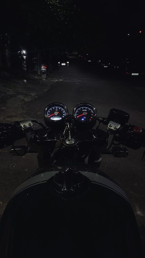 Snapseed Tutorial, Interceptor 650, Gt 650, Night Bike Ride, Enfield Himalayan, Bike Pictures, Night Biking, Night Drive, Document Sign