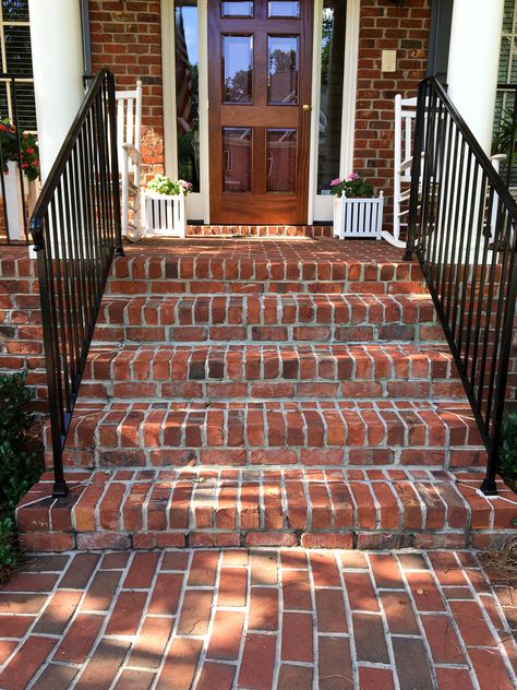 Create a traditional American entrance to your brick home with a classic brick stairway. Front Porch Railing Ideas, Brick Stairs, Traditional Brick Home, Exterior Handrail, Brick Porch, Front Porch Railings, Patio Stairs, Front Porch Steps, Brick Projects