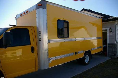 moving-truck-rv-conversion-4 Moving Truck Conversion, Box Truck Conversion, 4x4 Van For Sale, Survival Truck, Motorhome Inspiration, Mobile Tattoo, Trailer Camper Conversion, Uhaul Truck, Book Truck