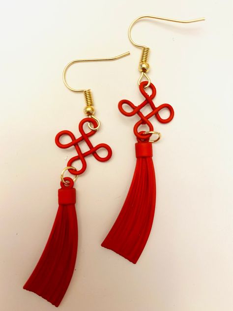 Handmade earrings Chinese Jewelry Traditional, Chinese Knotting, Chinese Accessories, Japanese Jewelry, Lucky Jewelry, Chinese Jewelry, Chinese Knot, Traditional Earrings, Red Earrings