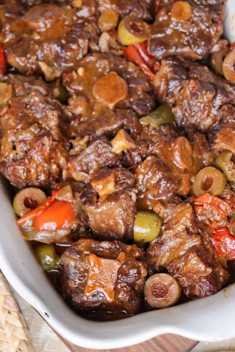 Oxtail Recipe, Oxtail Stew, Cuban Dishes, Oxtail Recipes, Boricua Recipes, Cuban Cuisine, Hispanic Food, Cuban Recipes, Jamaican Recipes