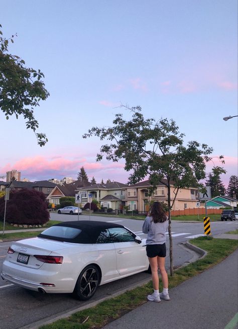 #sunset #instagram #aesthetic #cars #summer #friends #suburban #tumblr Suburban Aesthetic Summer, Suburban America Aesthetic, Suburban Life Aesthetic, Usa Lifestyle Aesthetic, Rich Suburban Aesthetic, Suburban Summer Aesthetic, Rich Neighborhood Aesthetic, Suburban Neighborhood Aesthetic, Object Impermanence