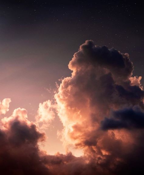 Night Sky Light, Skin Reference, Thunderstorm Clouds, Night Anime, Visual Reference, Stormy Sky, Sky Light, Cloud Lights, Reference Pictures