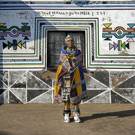 Esther Mahlangu, Hans Ulrich Obrist, 85th Birthday, South African Artists, African Artists, Cultural Identity, Venice Biennale, Black Image, Solo Exhibition