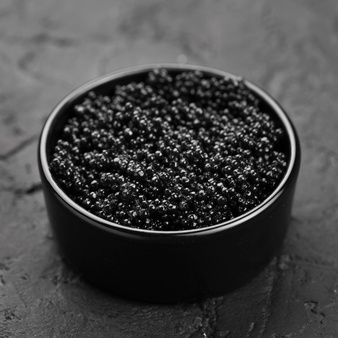 Caviar Aesthetic, Best Pp, How To Serve Caviar, Caviar Dishes, Pasta Pan, Caviar Spoon, Golden Spoon, Red Caviar, High Angle