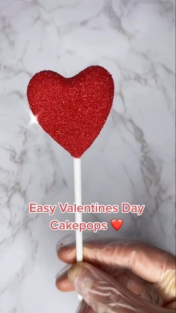 Cake Pops Recipe Valentines Day, Baked Valentines Day Treats, Valentines Cake Pops Ideas, Cakepops Valentines Day, Heart Cake Pops Valentines Day, Heart Desserts Valentines Day, Valentines Day Baking Recipes, Valentine’s Day Desserts To Sell, Cute Valentine’s Day Treats