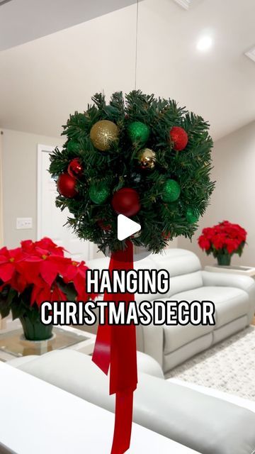 Christmas Decor Ideas For Shop Windows, Ornament Chandelier Diy, Hanging Christmas Ornaments From Ceiling, Ceiling Christmas Decor, Christmas Ceiling Decorations, Christmas Props, Diy Christmas Decor, Christmas Flower Arrangements, Crafty Christmas