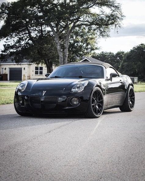 Pontiac Solstice Custom, 2007 Pontiac Solstice, Pontiac Solstice, Cars Collection, Cars Design, Street Racing, Train Car, Pretty Cars, Custom Car