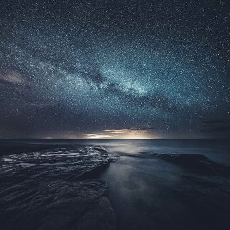 Stars and Ocean Navigation Aesthetic, Teal Aesthetic, Astronomy Science, Ocean Aesthetic, Star Ocean, Stay Awake, Star Photography, Enjoy Your Day, How To Stay Awake