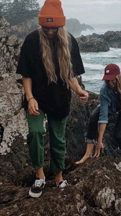 Randomness Granola Girl Outfits, Wander Outfit, Granola Outfits, Surfergirl Style, Granola Girl Aesthetic, Mode Grunge, Skandinavian Fashion, Granola Girl, Camping Outfits