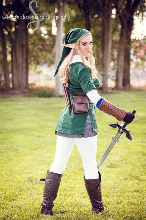 Link Zelda genderbend costume Anime Costume Ideas Female Diy, Link Costume Female, Zelda Halloween Costumes, Zelda Genderbend, Link And Zelda Costumes, Link Costume Diy, Legend Of Zelda Link Costume Diy, Link Zelda Costume, Zelda Outfits