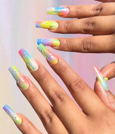 Chrome Rainbow Nails, Long Chrome Nails, 18th Nails, Rainbow Chrome Nails, Nails Miami, Nails Airbrush, Unicorn Chrome, Nails Rainbow, Miami Nails