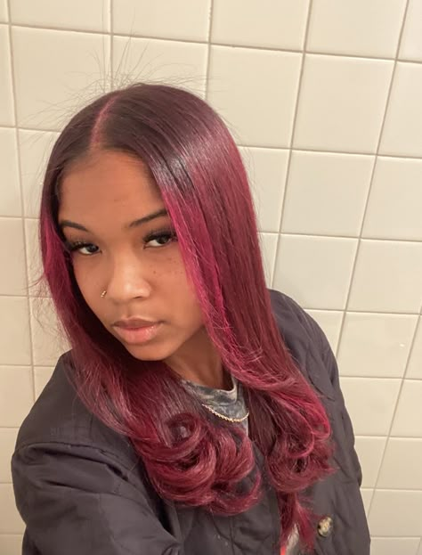 Cute Dyed Hairstyles, Dark Pink Hair Black Women, Black Girls With Dyed Hair, Black Women Colored Hair, Pink Natural Hair, Layered Haircuts Bob, Choppy Blonde Bob, Bob Pixie Haircut, Medium Length Layered Haircuts