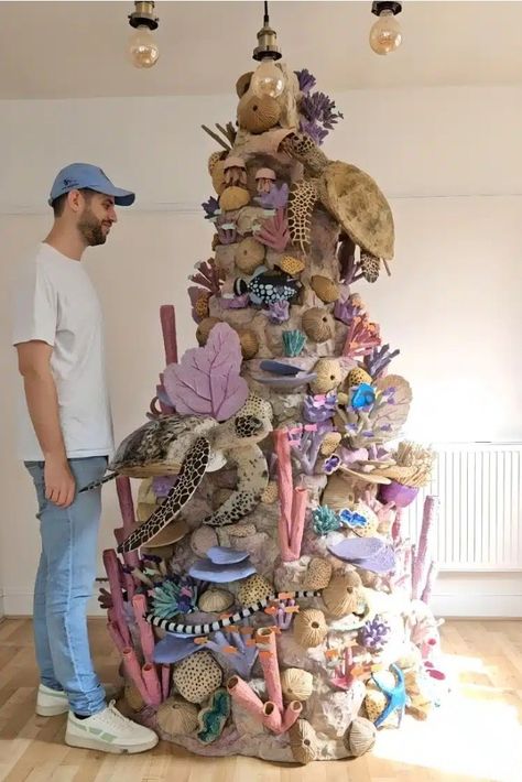 Cardboard coral reef, artist Josh Gluckstein Coral Diy Decor, Coral Reef Decor, Cardboard Sea Animals, Josh Gluckstein, Cardboard Sea Creatures, Diy Coral Reef, Coral Reef Project, Coral Reef Sculpture, Coral Diy