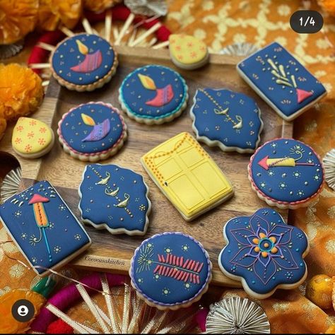 Diwali Cookies, Crockery Design, Diwali Sweets, Diwali Food, Diwali Diy, Vintage India, Indian Dessert Recipes, Indian Desserts, Cookies Decorated