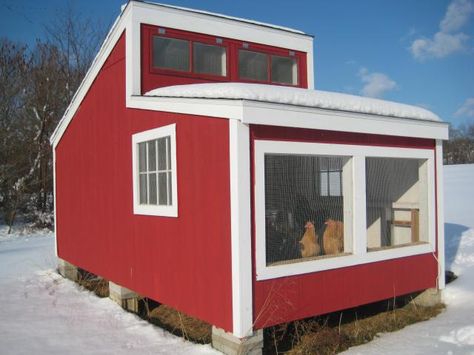 Open air coop Walk In Chicken Coop, Easy Chicken Coop, Poultry House, Diy Chicken Coop Plans, Coop Design, Coops Diy, Chicken Coop Designs, Coop Plans, Building A Chicken Coop