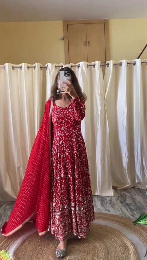 Red Anarkali Suits, Long Anarkali Dress, Full Sleeve Gowns, Long Anarkali, Diwali Outfits, Gown With Dupatta, Red Flare, Cotton Gowns, Maxi Outfits