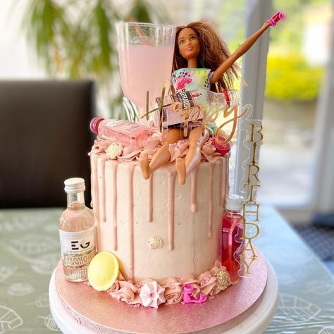 Chloe’s Cakery on Instagram: “I FINALLY had the opportunity to make a drunken Barbie cake for my friend’s birthday and I love how it turned out! Of course it had to be…” 30th Birthday Cake For Women Funny, 30th Bday Cakes For Women, Drunken Barbie Cake, Pink Birthday Cake Ideas, Barbie Themed Cake, 30th Birthday Cake For Women, Drunk Barbie Cake, 22nd Birthday Cakes, Pink Birthday Cake