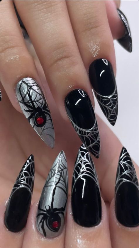 Batman Nails, Horror Nails, Holloween Nails, Halloween Acrylic Nails, Punk Nails, Gothic Nails, October Nails, Chic Halloween, Goth Nails