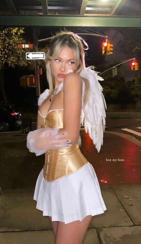 Angel Halloween Costumes, Kostuum Halloween, Classy Halloween Costumes, Boys Of Tommen, Hot Halloween Outfits, Halloween Coustumes, Corset Costumes, Pretty Halloween Costumes, Halloween Party Outfits