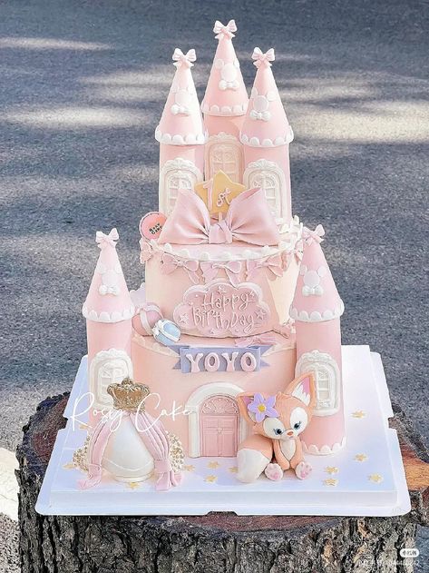 Birthday Cake Two Floors, Fairytale Birthday Cake, Landscape Cake, Album Cake, Castle Birthday Cakes, Princess Birthday Decorations, Princess Castle Cake, Disney Princess Cake, Baby First Birthday Cake