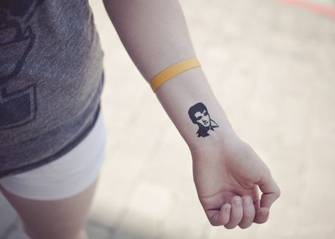 rip elvis by laurenmarek, via Flickr Elvis Tattoo, Tattoo Fixes, Rip Tattoo, 100 Tattoo, Music Tattoos, Female Tattoo, Piercing Tattoo, Wrist Tattoos, Inspirational Tattoos