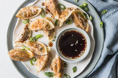 Better than takeout. Dumpling Recipes, Korea Town, Chinese Dumpling, Meat Entrees, How To Make Dumplings, Asian Recipe, Homemade Dumplings, App Ideas, Dumpling Wrappers