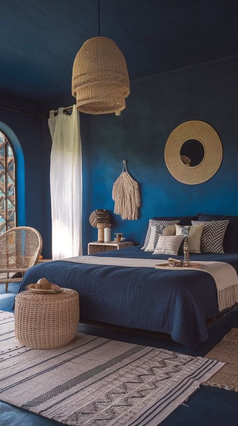 40+ Viral-Ready Dark Blue Bedroom Design Concepts to Elevate Your Space Blue Accent Wall Ideas, Dark Blue Accent Wall, Dark Blue Bedroom Ideas, Cool Loft Beds, Blue Accent Wall, Bunk Bed Accessories, Dark Blue Bedroom, Pillow Size Guide, Pillow Sizes Chart