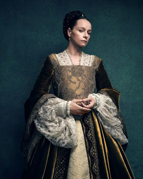 The Serpent Queen, Samantha Morton, Catherine De Medici, Tudor Era, Queen Costume, The Serpent, Costume Drama, Period Costumes, Historical Drama