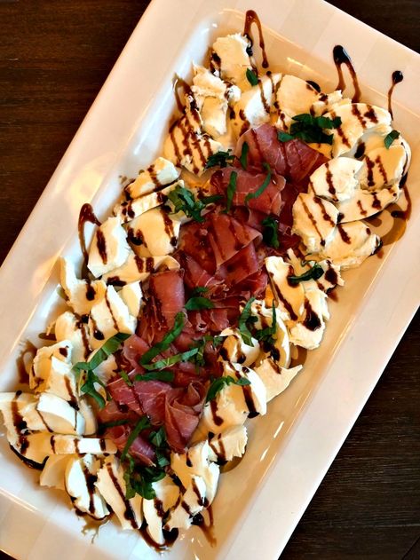 Prosciutto Mozzarella Appetizer, Mozzarella And Prosciutto Appetizers, Mozzarella Prosciutto Appetizer Recipes, Sliced Mozzarella Appetizers, Appetizers With Fresh Mozzarella, Mozzarella Appetizers Appetizer Ideas, Mozzarella Recipes Appetizers, Easiest Appetizers Ever, Cooked Prosciutto