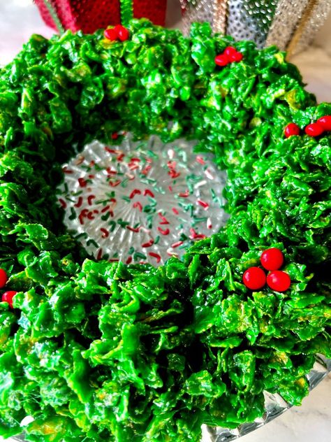 Corn Flake Christmas Wreath Christmas Cornflake Wreaths, Corn Flake Wreaths, Cornflake Wreaths, Marshmallow Christmas, Rice Krispies Treat, Chex Party Mix, Corn Flake, Kellogg's Corn Flakes, How To Make Corn