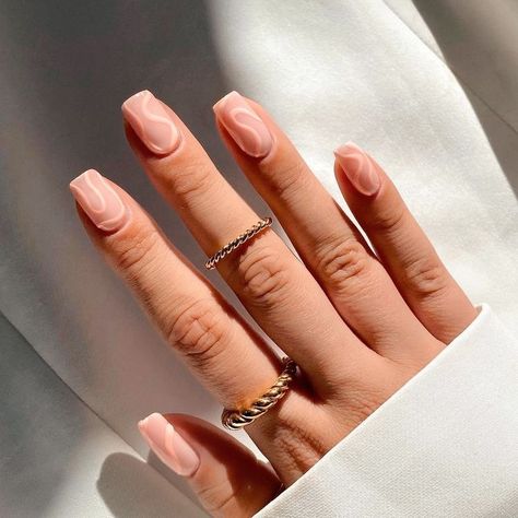 Simple Acrylic Designs, Aesthetics Nails, Summer Spring Aesthetic, Aesthetic Gucci, Round Square Nails, Peach Sorbet, Anna Grace, Minimal Nails, Short Square Acrylic Nails