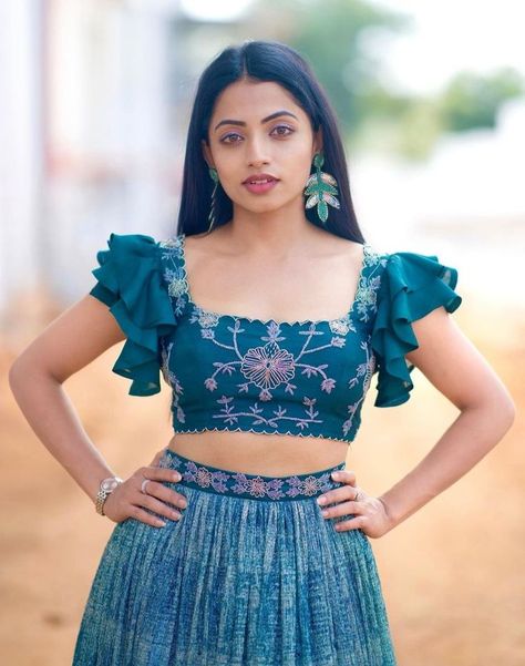 Crop Top Blouse Designs Latest Indian, Latest Lehanga Models 2023, Lehenga Blouse Designs Crop Tops Latest, Crop Top Lehanga Models Latest, Frill Blouse Designs, Crop Top Blouse Designs Latest, Navya Swamy, Ruffle Blouse Designs, Blouse Tops Designs