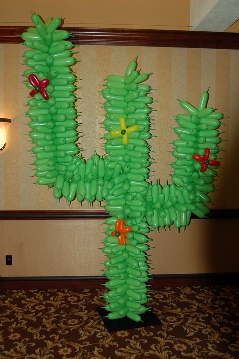 Balloon cactus- this would be awesome Indian Party Themes, Vacation Bible School Ideas, Cactus Balloon, Party City Balloons, Bible School Ideas, Balloon Hat, Balloon Tree, Design Balloon, Balloon Creations