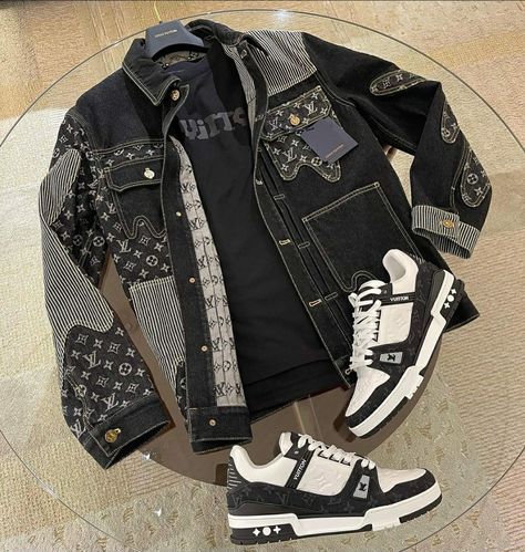 Vic Sotto, Vuitton Outfit, Jacket Coat Fashion, Paris Mens Fashion, Designer Jackets For Men, Smart Jackets, Black Men Fashion Swag, Swag Outfits Men, Dope Outfits For Guys