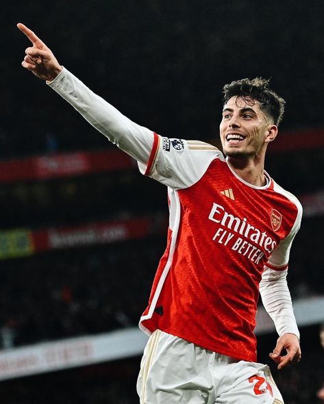 Arsenal Triumphs in Thrilling 𝗡𝗢𝗥𝗧𝗛 𝗟𝗢𝗡𝗗𝗢𝗡 𝗗𝗘𝗥𝗕𝗬 🌟🔴 Arsenal Fc Players, North London Derby, Arsenal Fc Wallpapers, Kai Havertz, Sport Icon, Dont Touch My Phone Wallpapers, Arsenal Fc, North London, Football Players