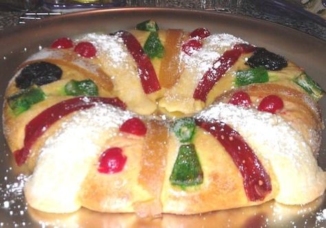 Three Kings Bread Recipe, Authentic Mexican Food Recipes, Filet Mignon Chorizo, Mexico In My Kitchen, Kings Bread, Mexican Pastries, Mexican Sweet Breads, Authentic Mexican Recipes, Authentic Mexican Food