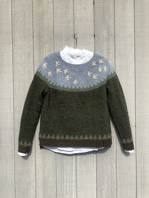 Ravelry: Project Gallery for Eclogue pattern by Toshiyuki Shimada (嶋田俊之) Yoke Sweater Knitting Pattern, Japanese Knitting Patterns, Stranded Knitting Patterns, Art Sweater, Tweed Yarn, Yarn Sweater, Japanese Embroidery, Fair Isle Knitting, Sweater Knitting Patterns